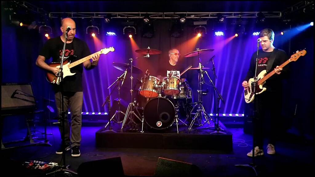 9 dont stand so close.mp4