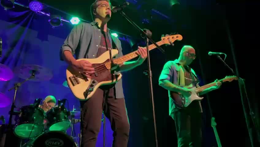 WhatsApp Video 2025-03-14 at 00.42.35 (1).mp4