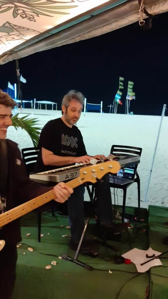 VID_20220723_221403748.mp4