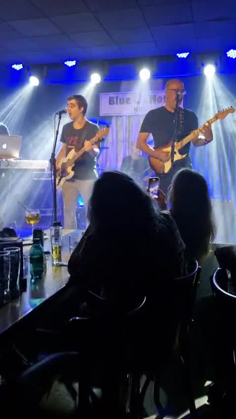 WhatsApp Video 2025-01-18 at 23.22.12.mp4