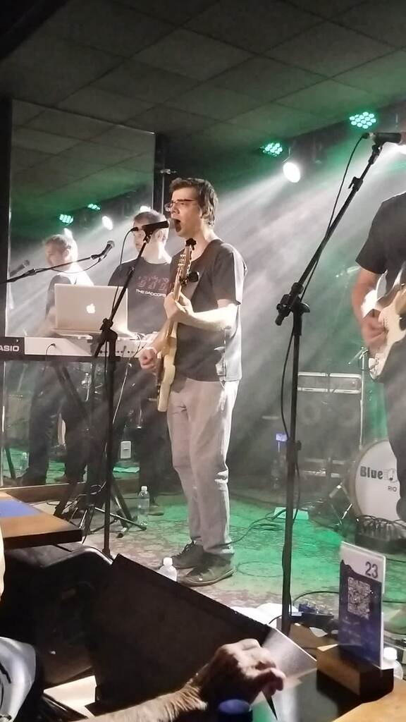 VID_20250117_211634291.mp4