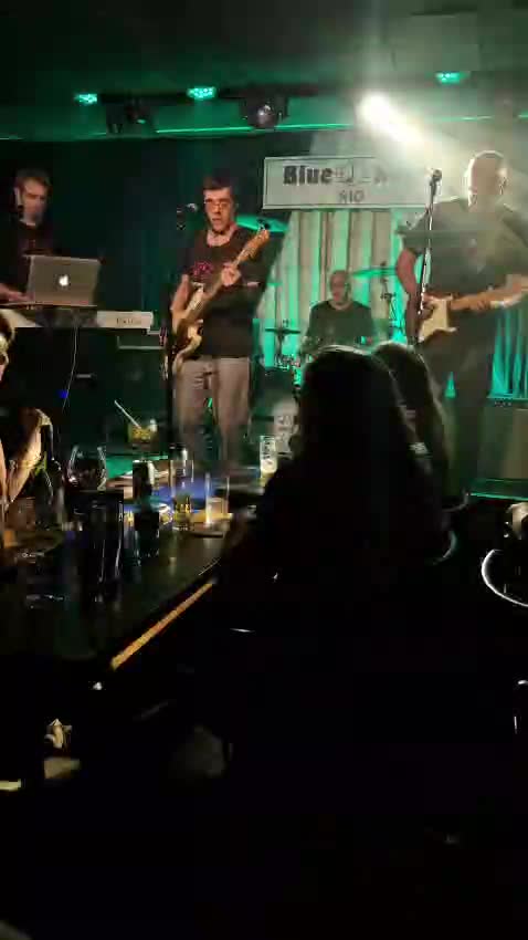 WhatsApp Video 2025-01-18 at 23.21.53.mp4