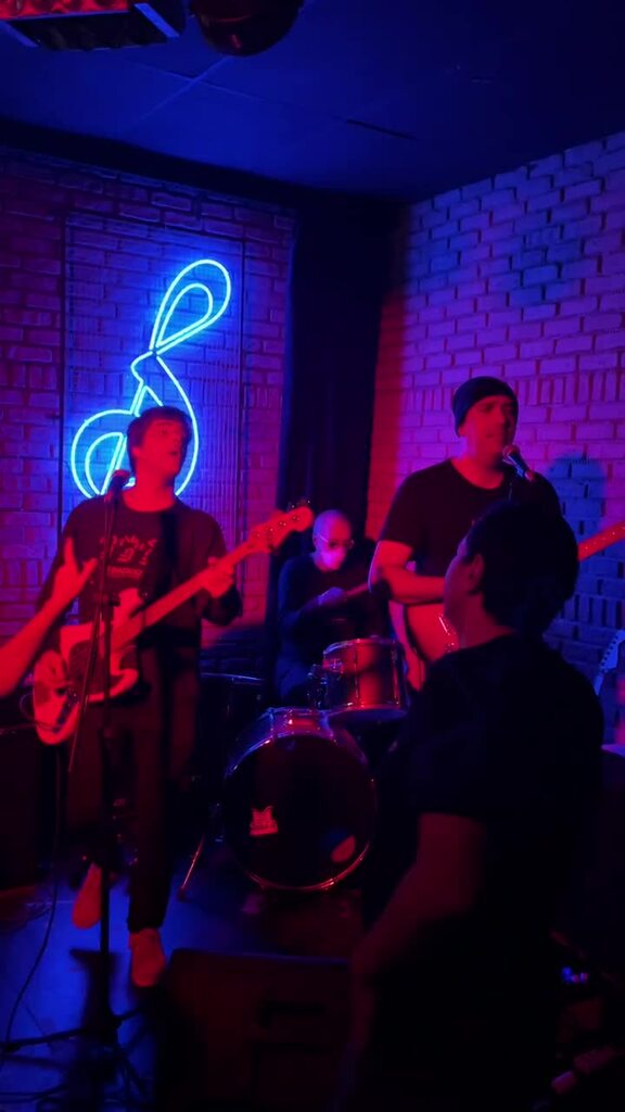 roxanne no bar das artes.MP4