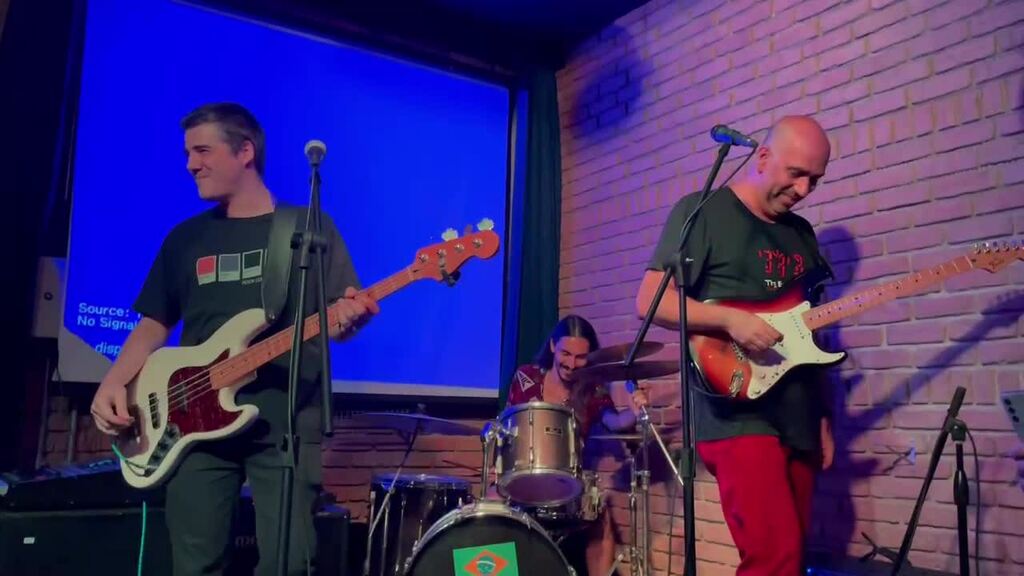 tea in the sahara.MP4