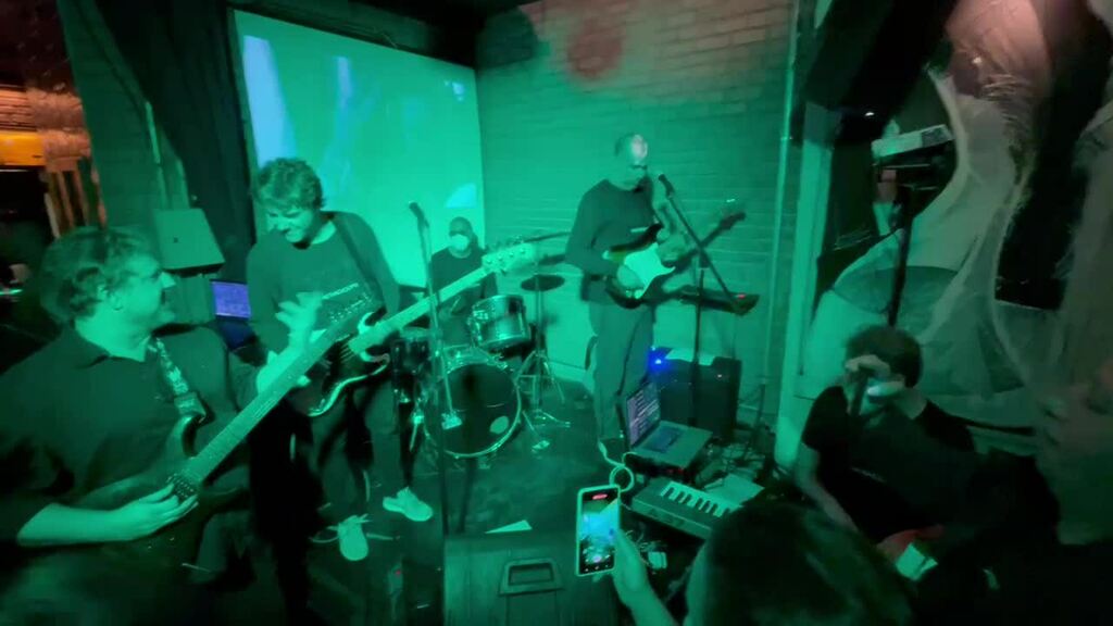 confortably numb.MP4