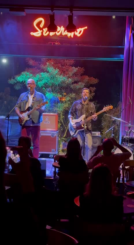 1_5150353648391292237.MOV