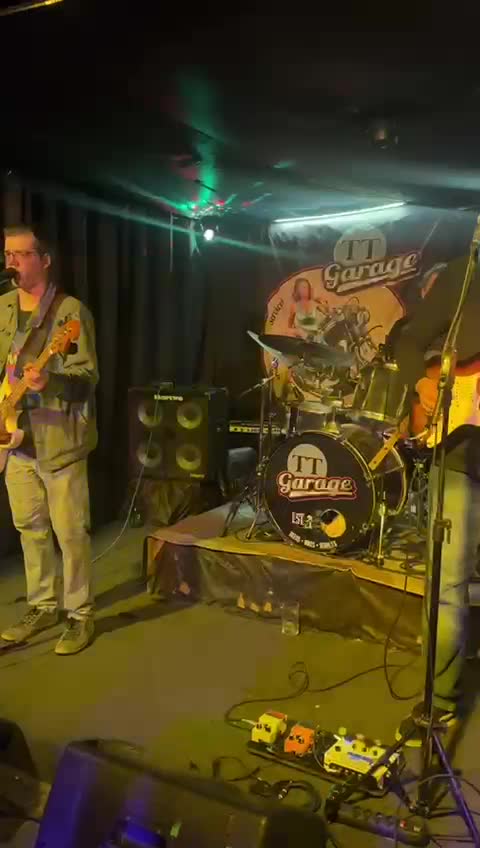 WhatsApp Video 2025-05-25 at 01.27.51.mp4