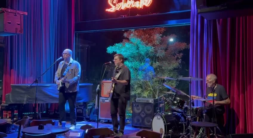 bring on the night2.MOV