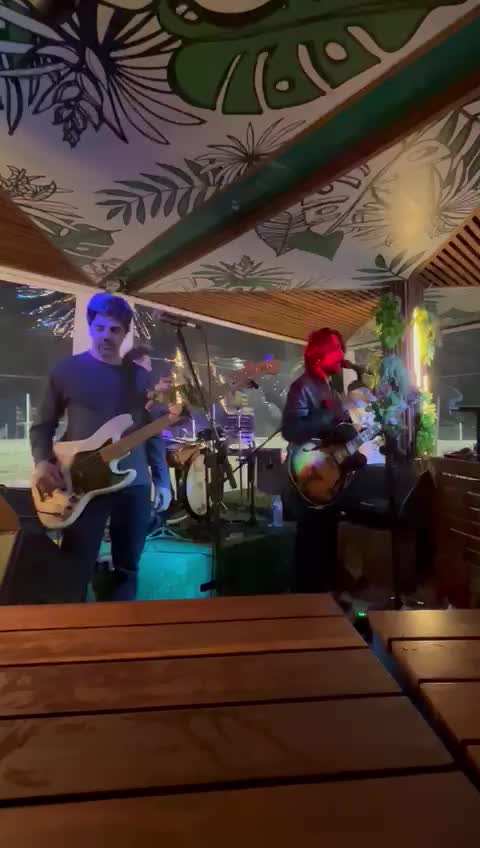 WhatsApp Video 2022-11-14 at 14.04.01.mp4