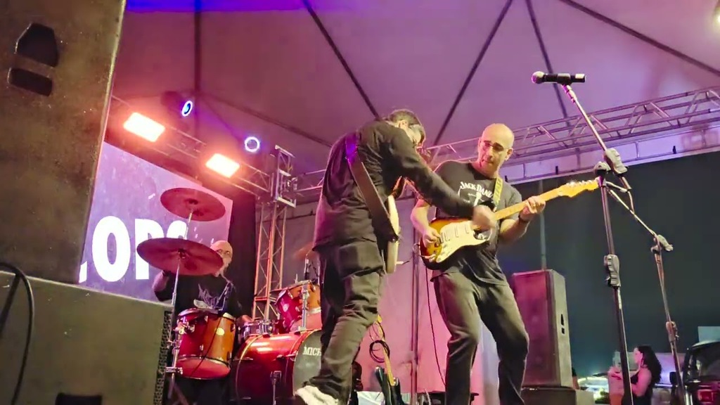 Walking on the moon (the Police)