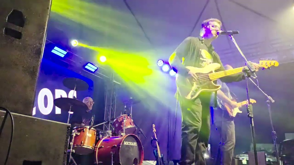 Money for Nothing (Dire Straits)